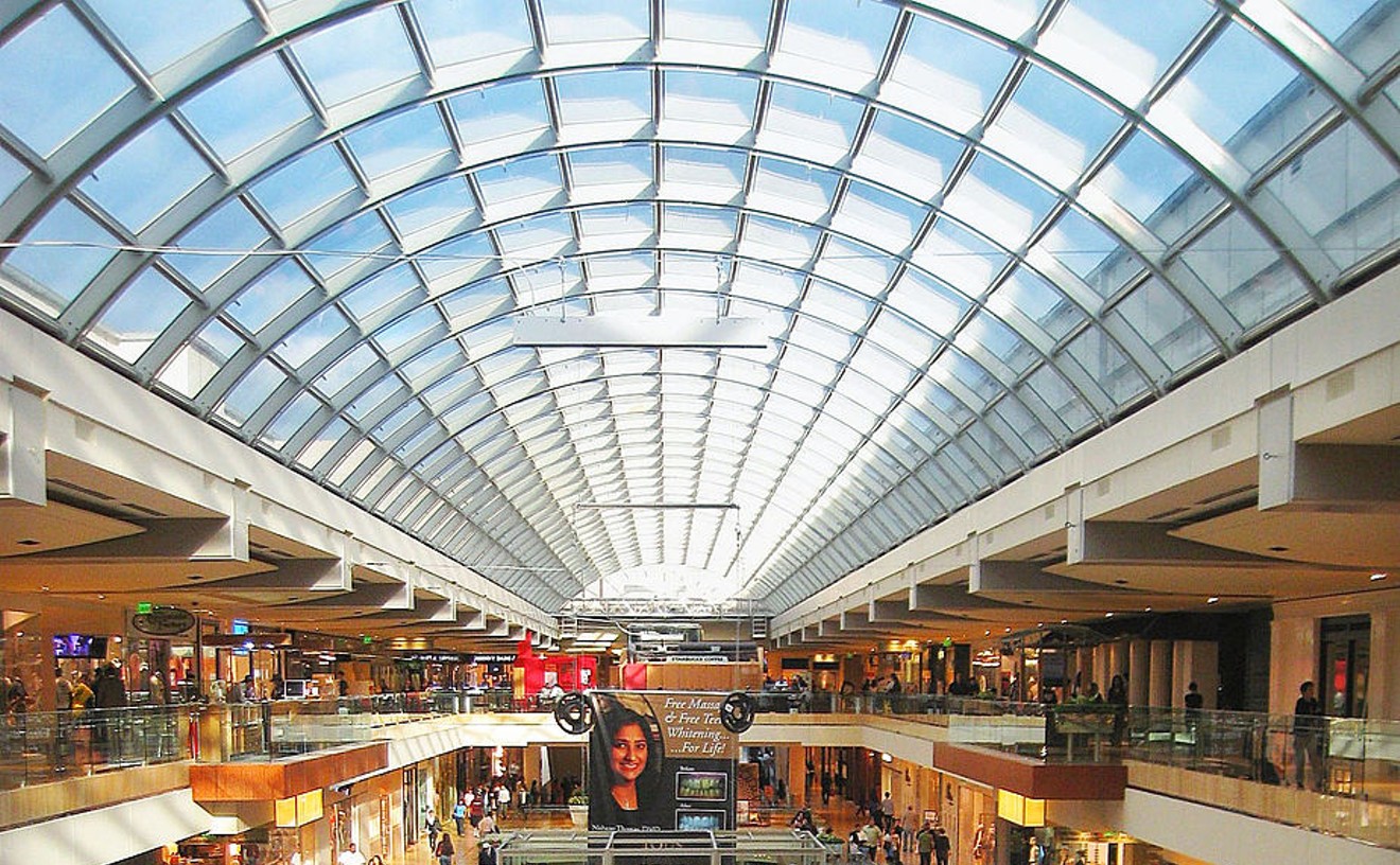 Sky Light, The Galleria, The Galleria shopping mall. Upscal…