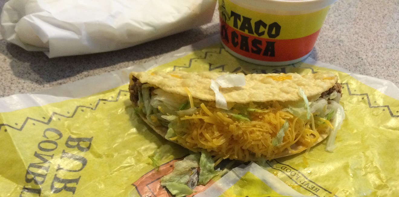 The crispy taco stays crisp.