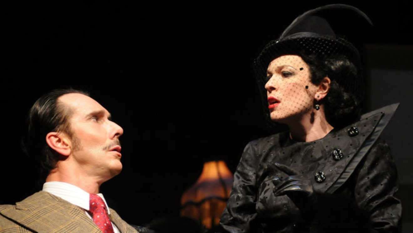 Todd Waite as Richard Hannay and Elizabeth Bunch as Annabella — together again.