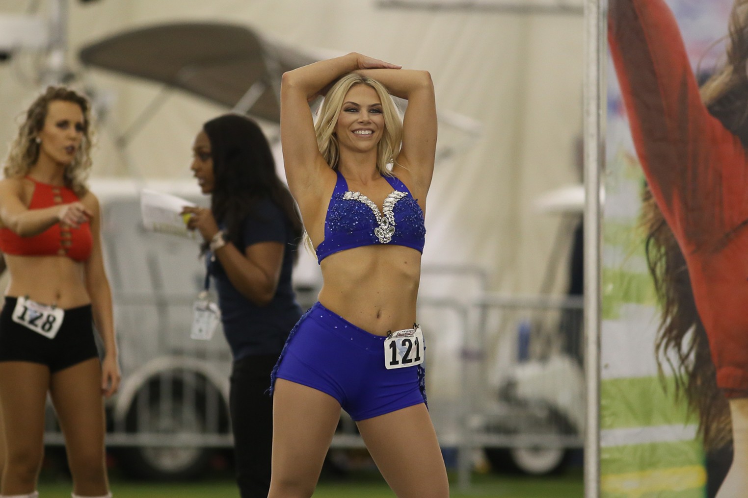 Hundreds kick up their heels for Texans cheerleader tryouts