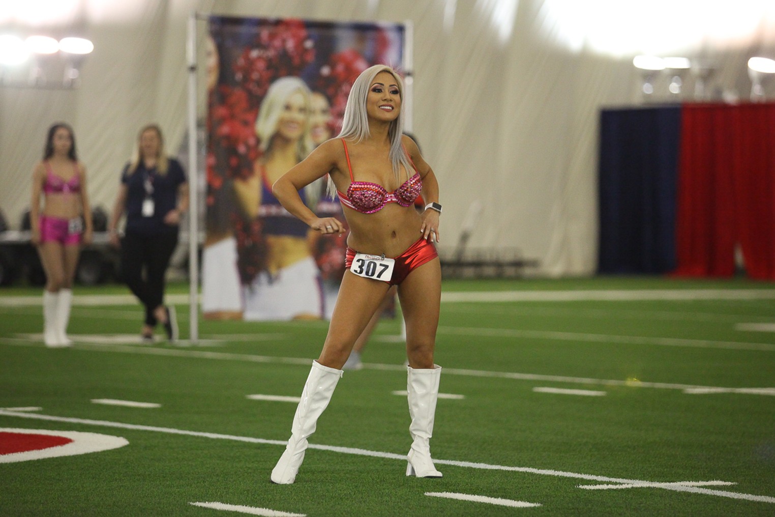 The Houston Texans Cheerleaders held tryouts this past weekend : r/Texans