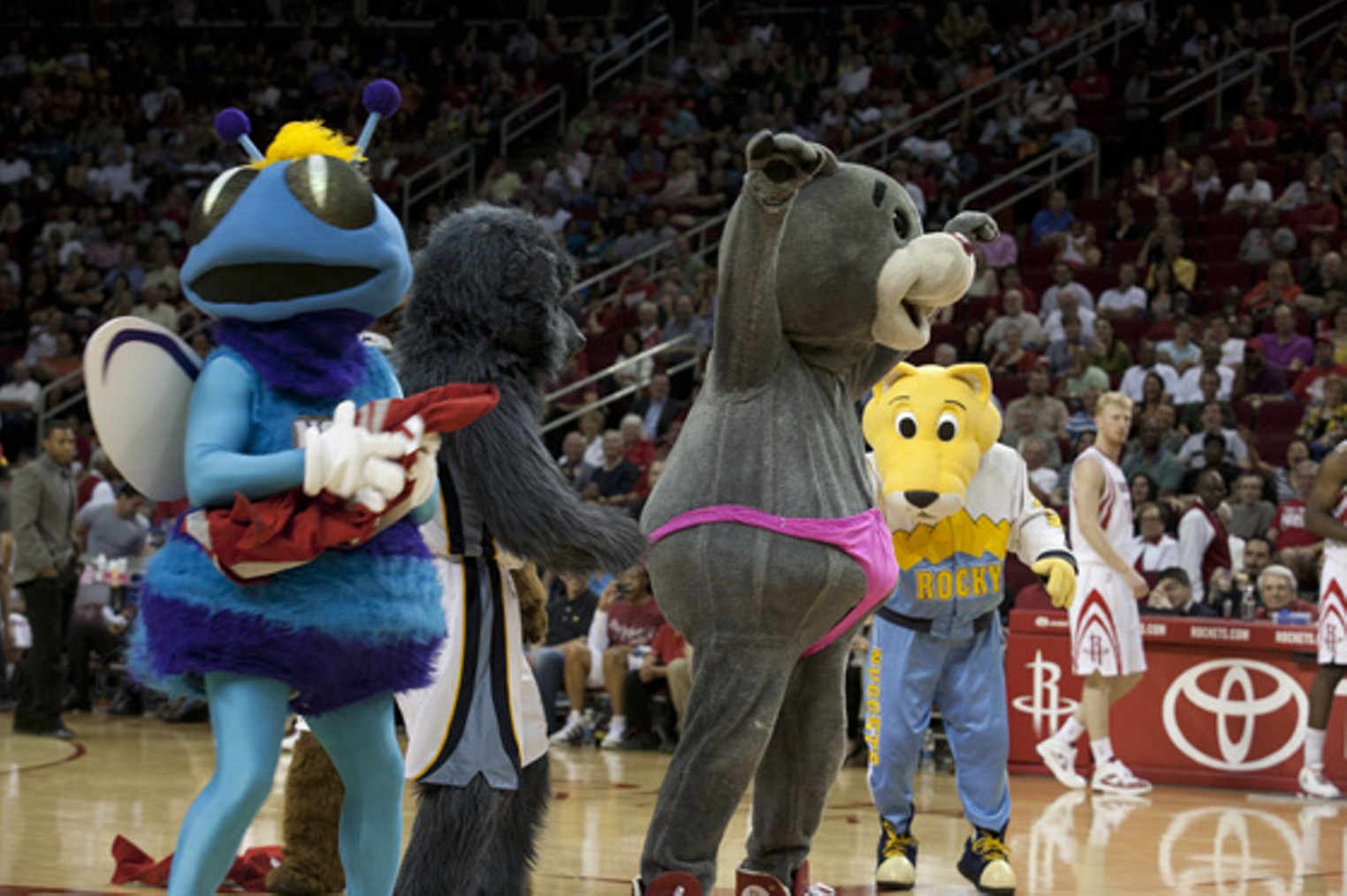 Former Monte hired as mascot for NBA's Houston Rockets