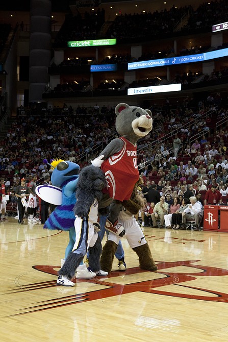 Man behind Rockets mascot 'Clutch' retiring - ABC13 Houston