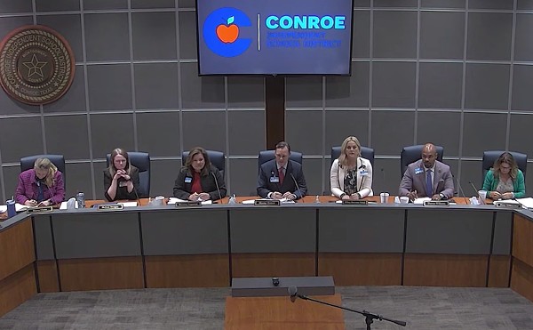 Conroe ISD Trustees Discuss How Residents Opposed to Throwing Out Books Can File a Complaint