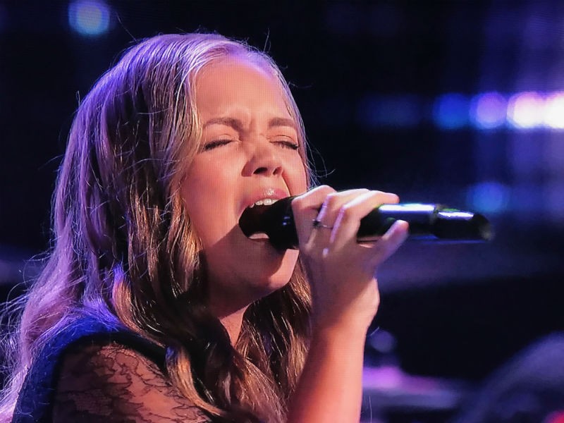 Sarah Grace gained national recognition during season 15 of The Voice.