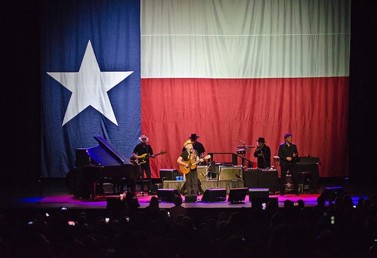 Willie Nelson wowed at Smart Financial Centre in November.