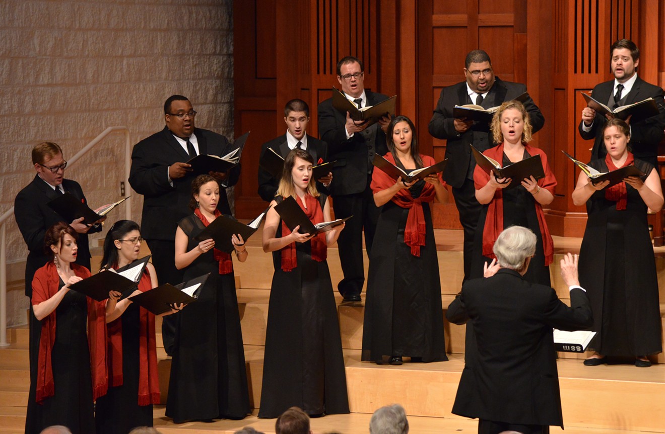 The Houston Chamber Choir moves their annual holiday concert from Villa de Matel to cyberspace this year.