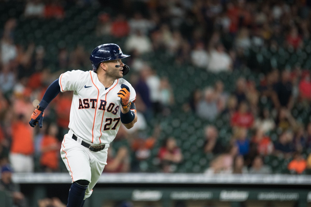 Jose Altuve didn't wear a buzzer, no matter what my Philly family says.