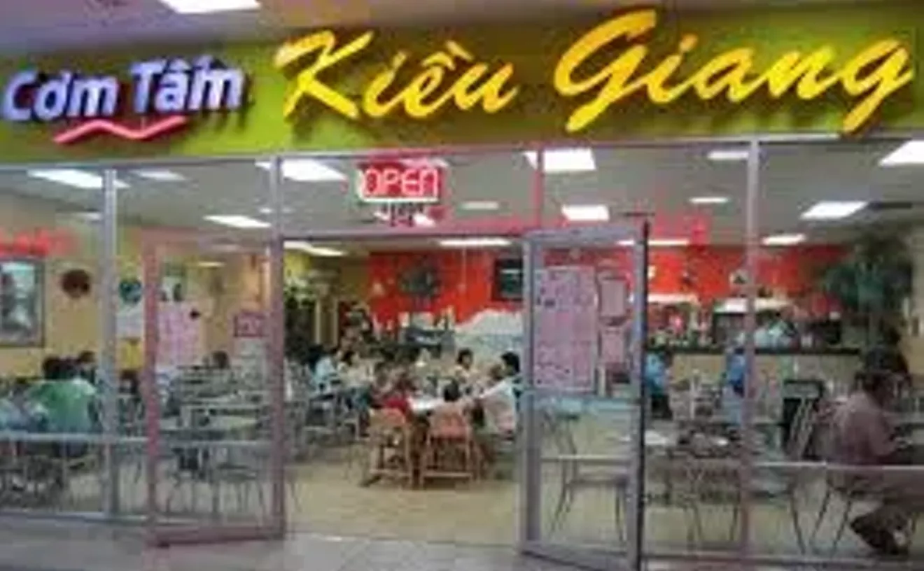 Image: Com Tam Kieu Giang