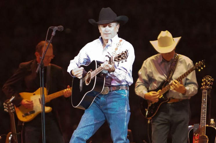 George Strait on the RODEOHOUSTON stage.