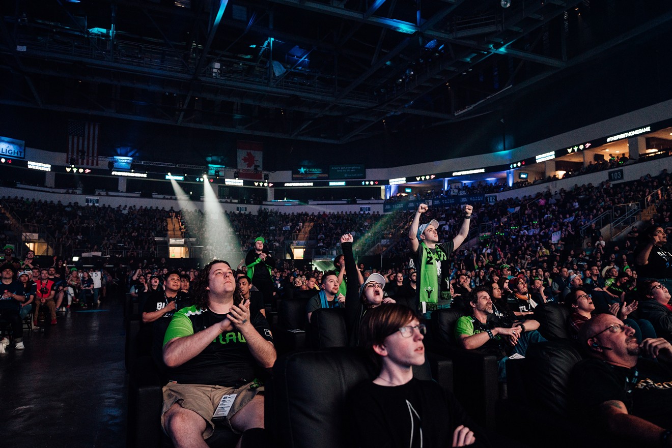 Fans reacting at a recent Houston Outlaws match.