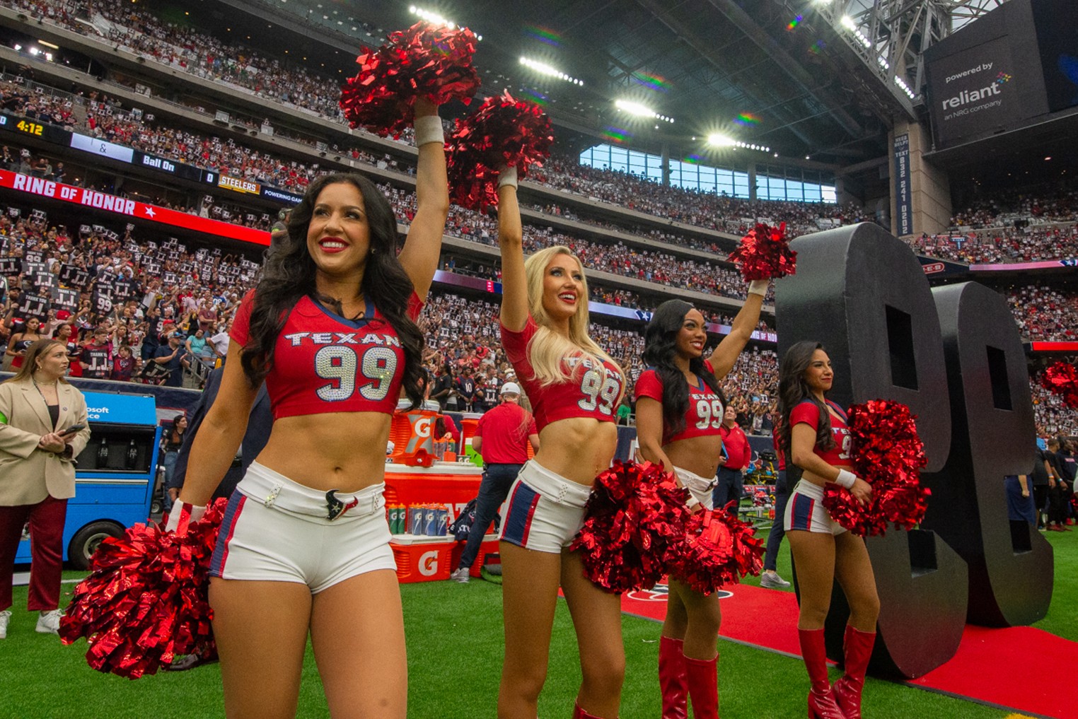 Cheer: Texans vs. Steelers