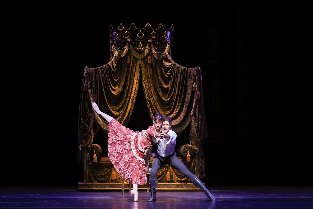 Houston Ballet Principals Karina González as Baroness Mary Vetsera and Connor Walsh as Crown Prince Rudolf in Sir Kenneth MacMillan’s Mayerling.