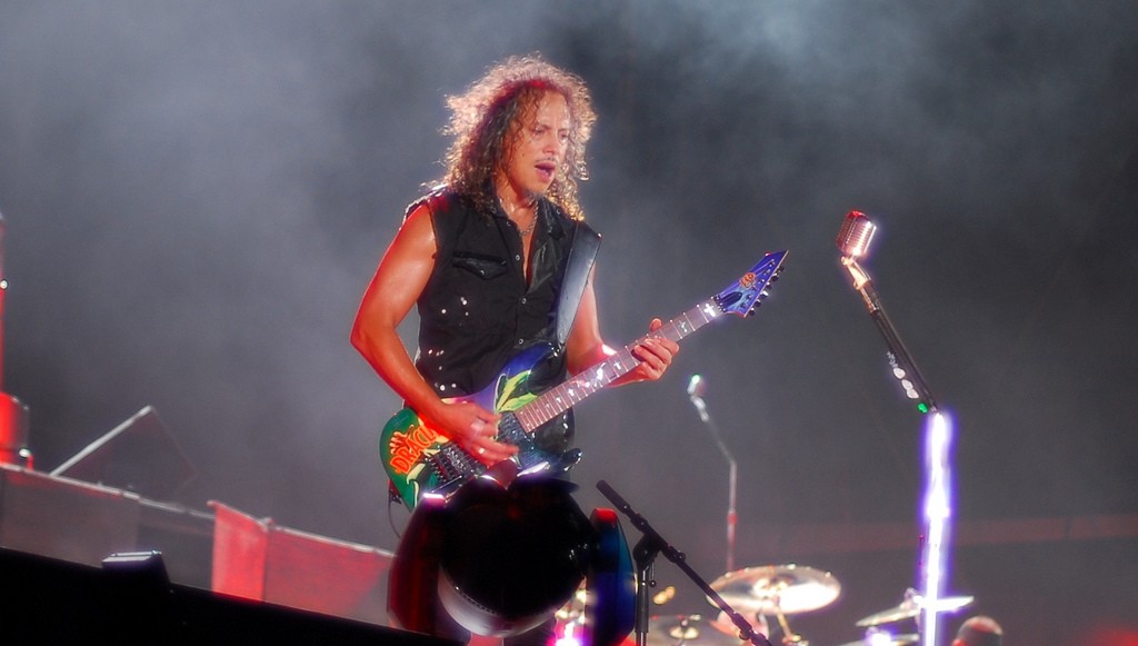 Kirk Hammett gives good solo face.