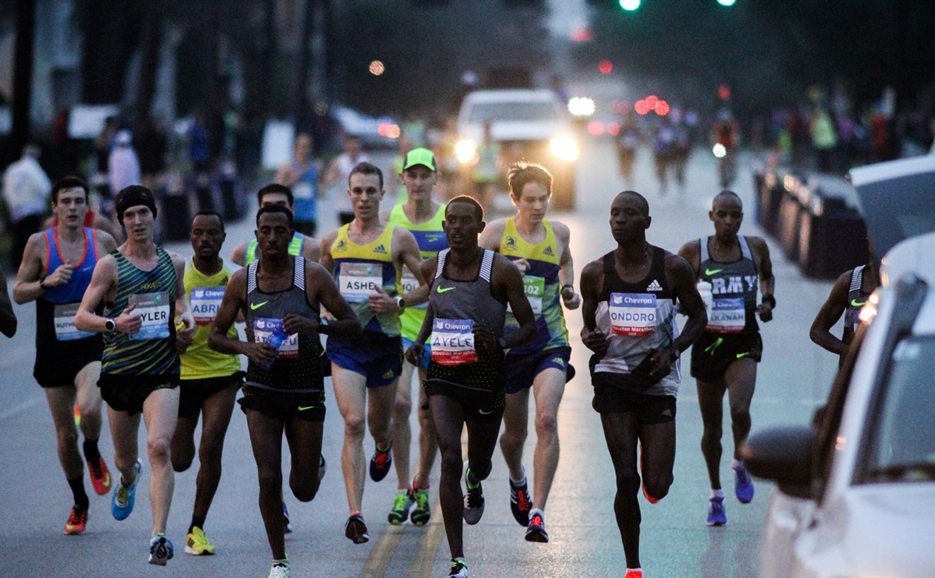 In 2017, Houston Marathon runners were all comfortable in shirts and tank tops. They might  want a jacket this year.