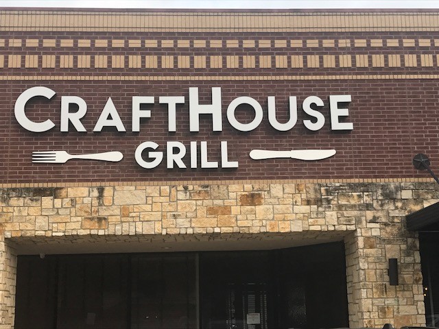 hou_cafe_crafthouse_grill_photo_courtesy_of_r_r_crafthouse.jpg