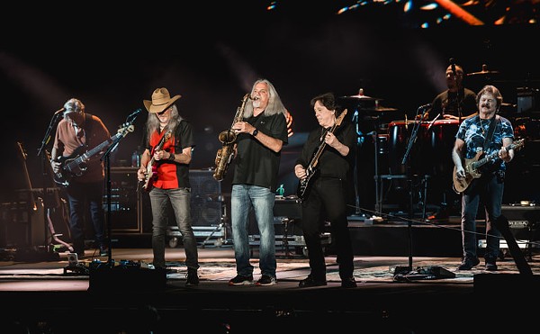 Review: The Doobie Brothers and the Robert Cray Band at the Woodlands Pavilion