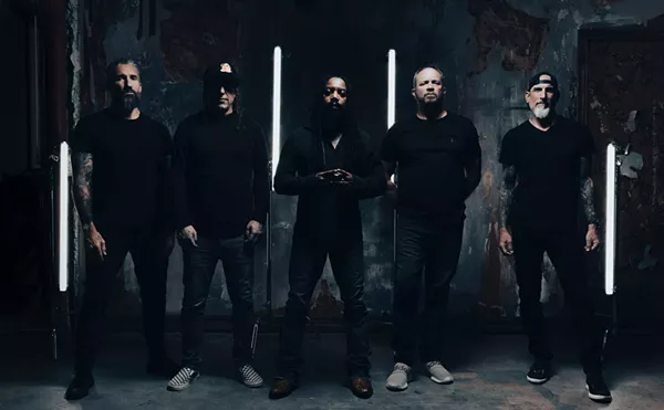 Image: Sevendust & Theory of a Deadman: The Dead / Seven Tour