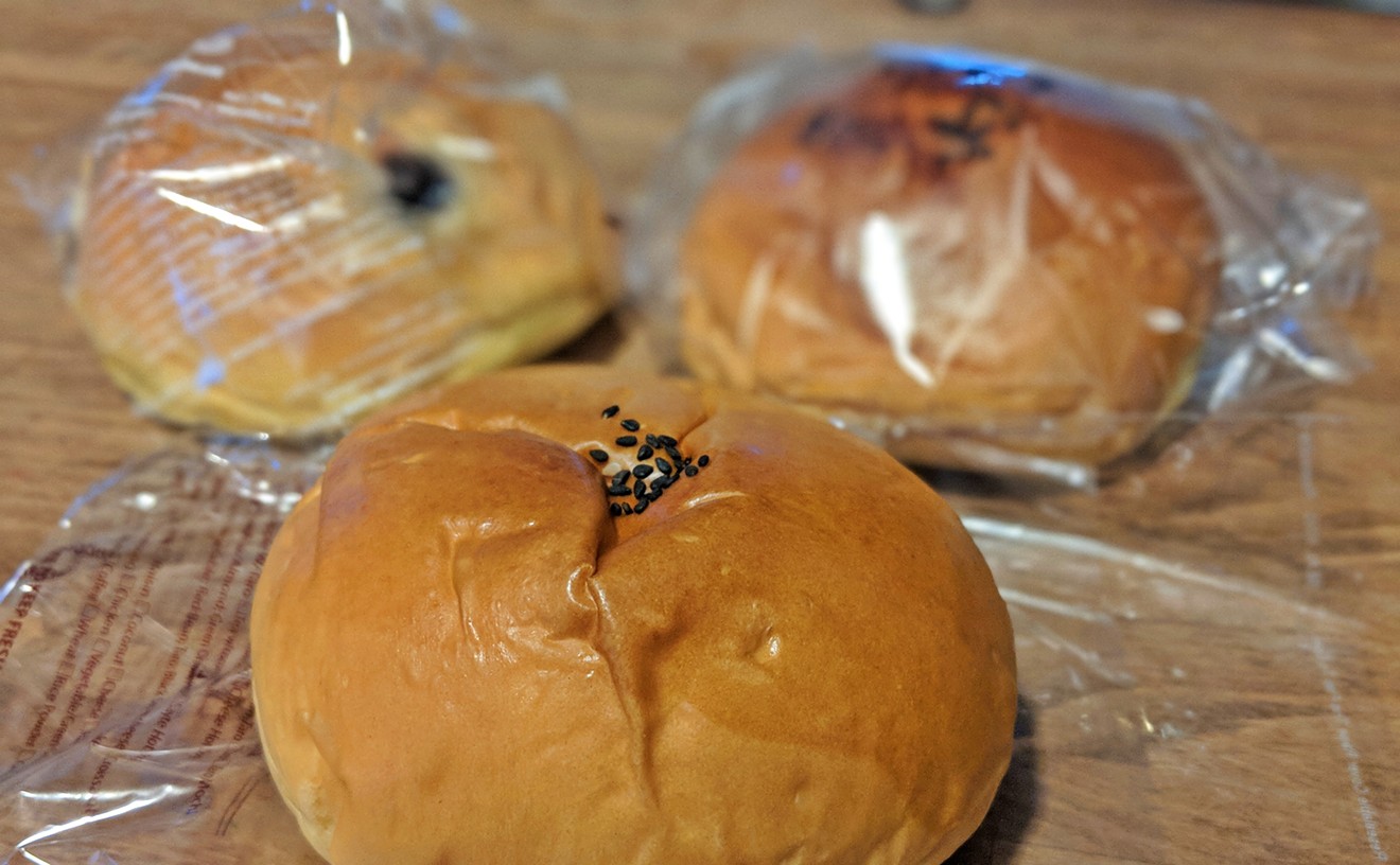 Red Bean and Blueberry Cream Buns from Six Ping Bakery