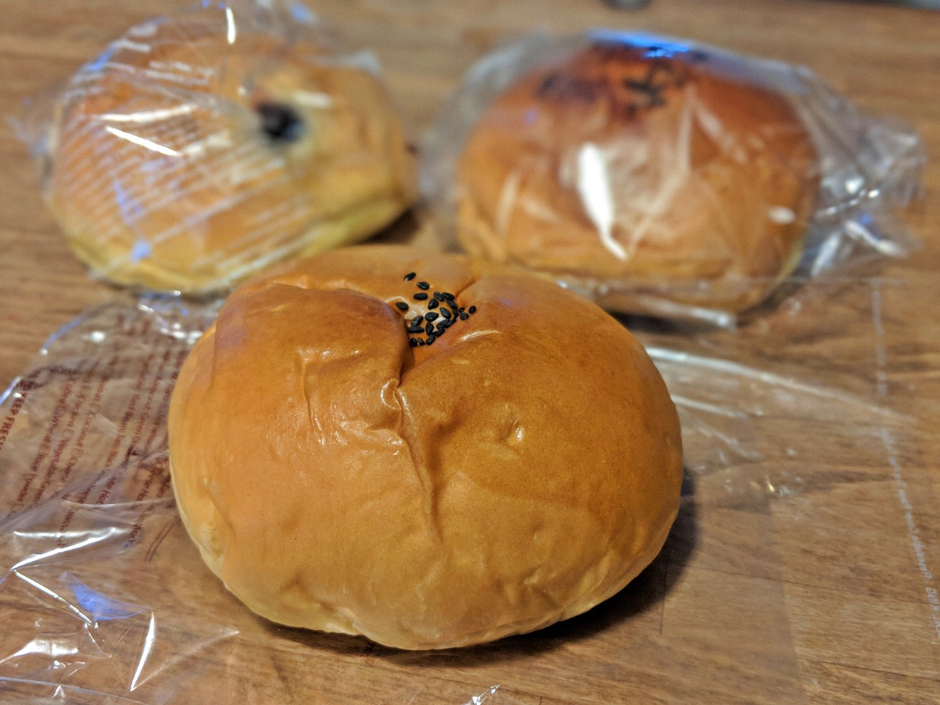 Red Bean and Blueberry Cream Buns from Six Ping Bakery