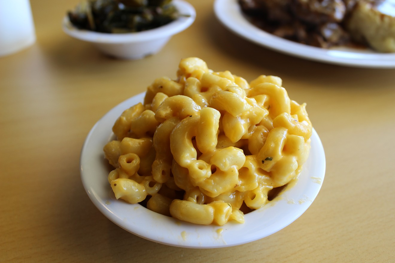 Mac and cheese to please at Mikki's.