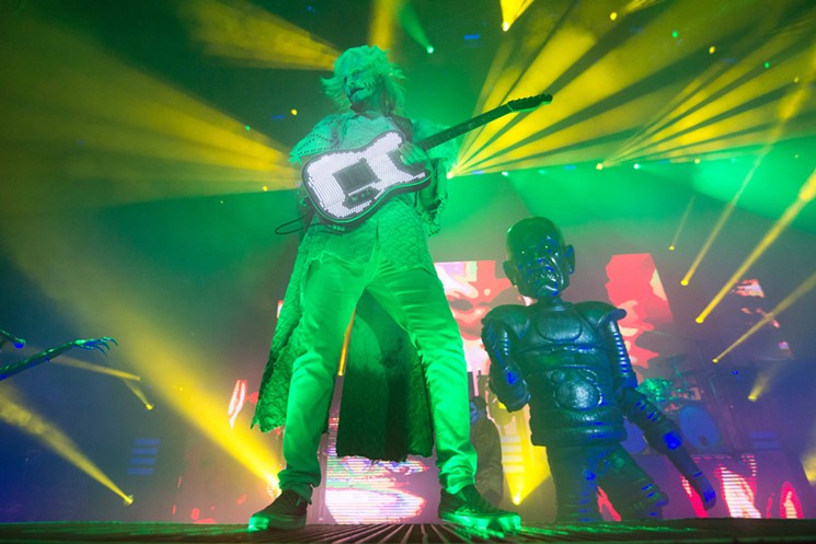 John 5 performs with Rob Zombie at The Woodlands. - PHOTO BY JACK GORMAN