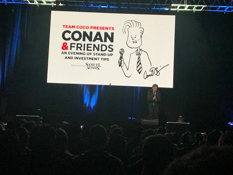 Conan thanking the crowd - PHOTO BY JESSE SENDEJAS JR