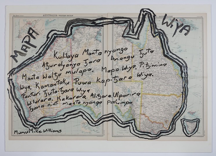Kunmanara (Mumu Mike) Williams, Pitjantjatjara language group. We Don’t Need a Map (Mapa Wiya). - PHOTO BY FONDATION OPALE, LENS, SWITZERLAND, COURTESY OF THE MENIL COLLECTION