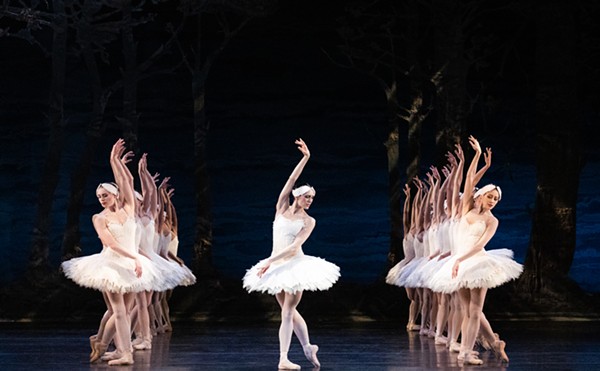 Houston Ballet's Swan Lake Ascends to Greatness