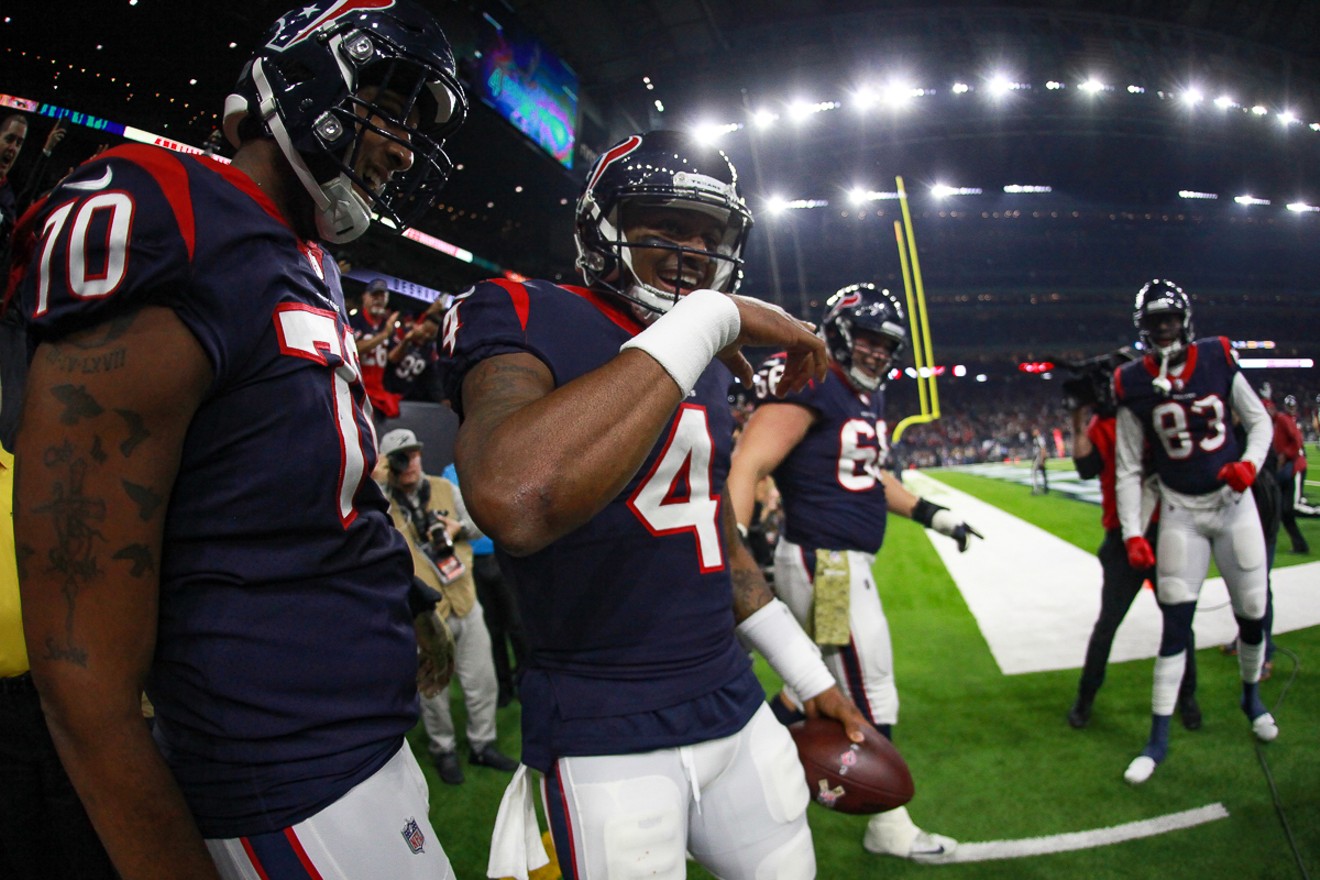 Texans Destroy Titans On Magical Night At NRG Stadium