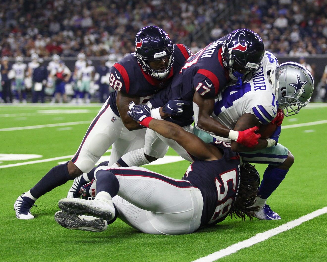 Texans re-sign Cornell Armstrong to practice squad