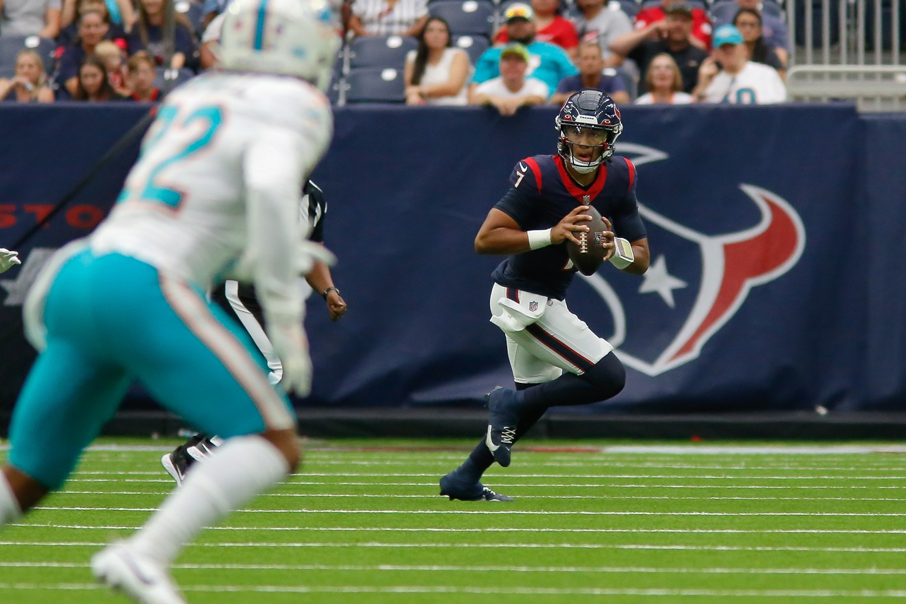 WATCH: Texans CB Derek Stingley grabs interception in joint practice with  Dolphins