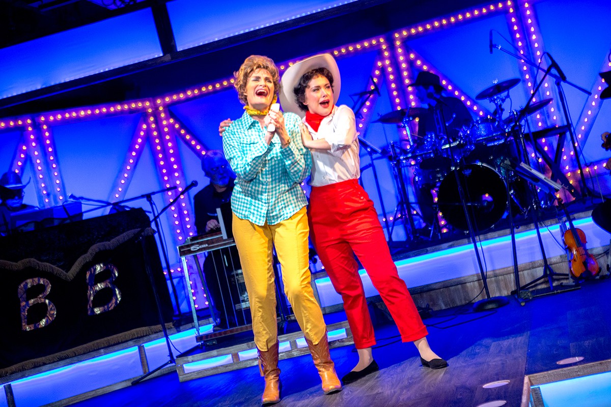 Susan Koozin and Kelley Peters in Stages Repertory Theatre’s production of Always...Patsy Cline.