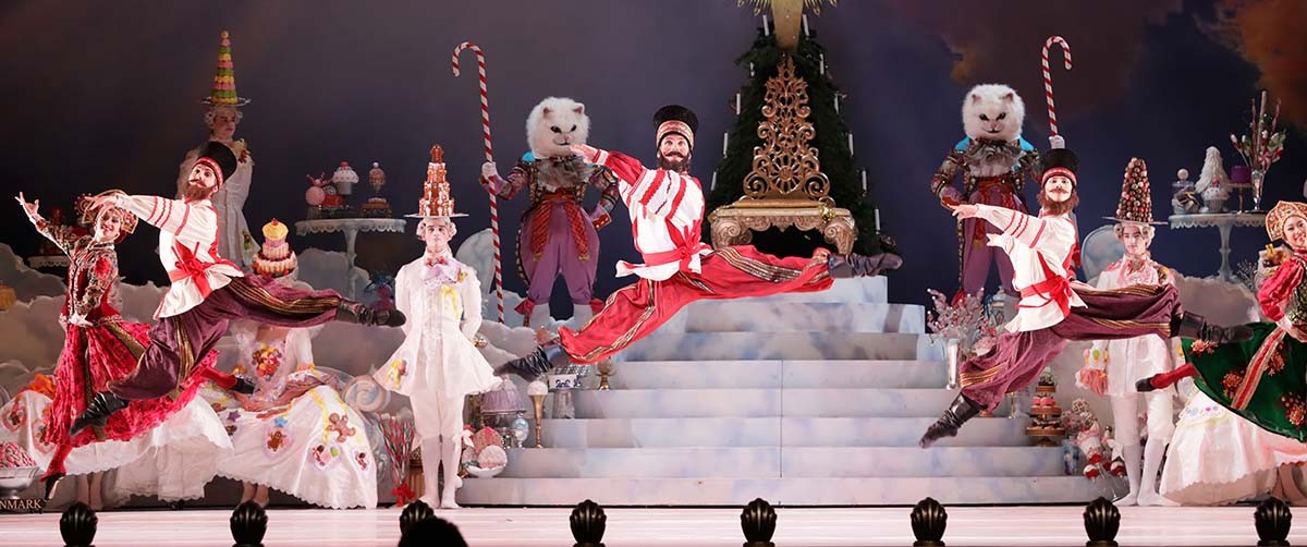 Artists of Houston Ballet in The Nutcracker; choreography by Stanton Welch AM.