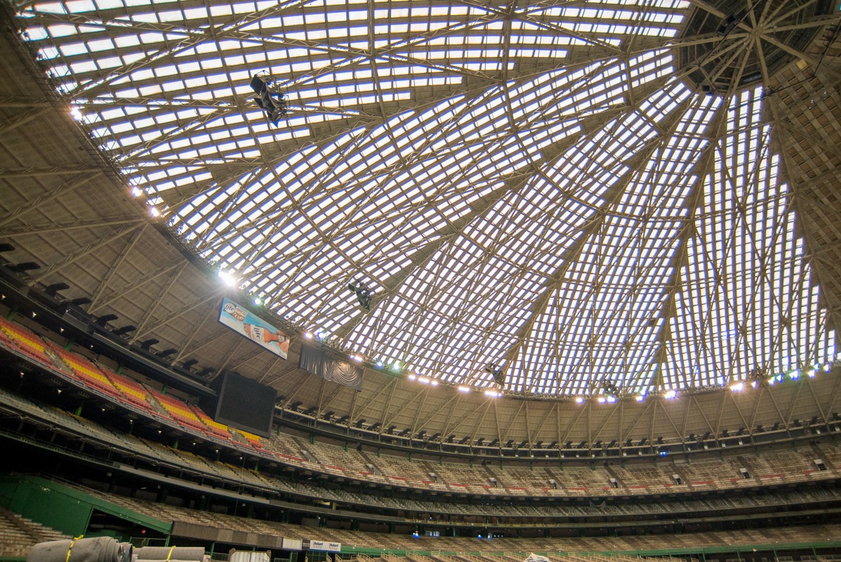 Renovations to the Astrodome are on the county back burner...again.