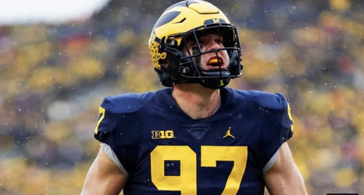 Aidan Hutchinson falling to the Texans at third overall would be an NFL Draft godsend.