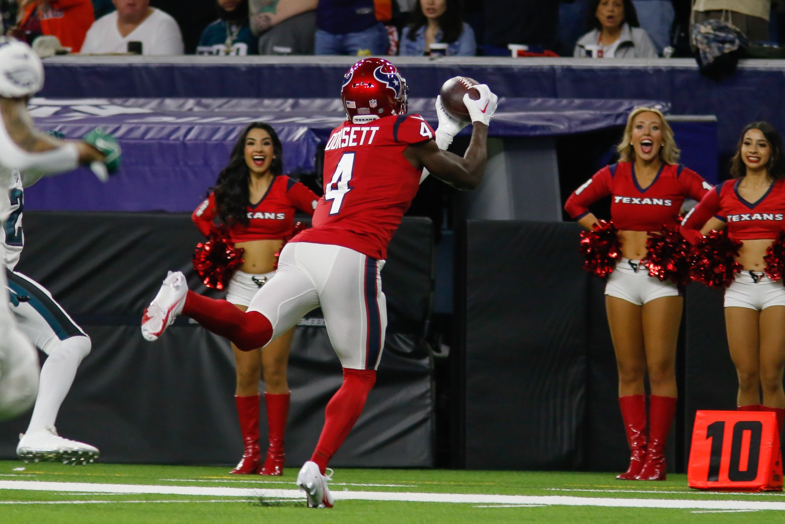 The Houston Texans will sport Battle Red helmets in Week 9 of 2022 versus  the Philadelphia Eagles.