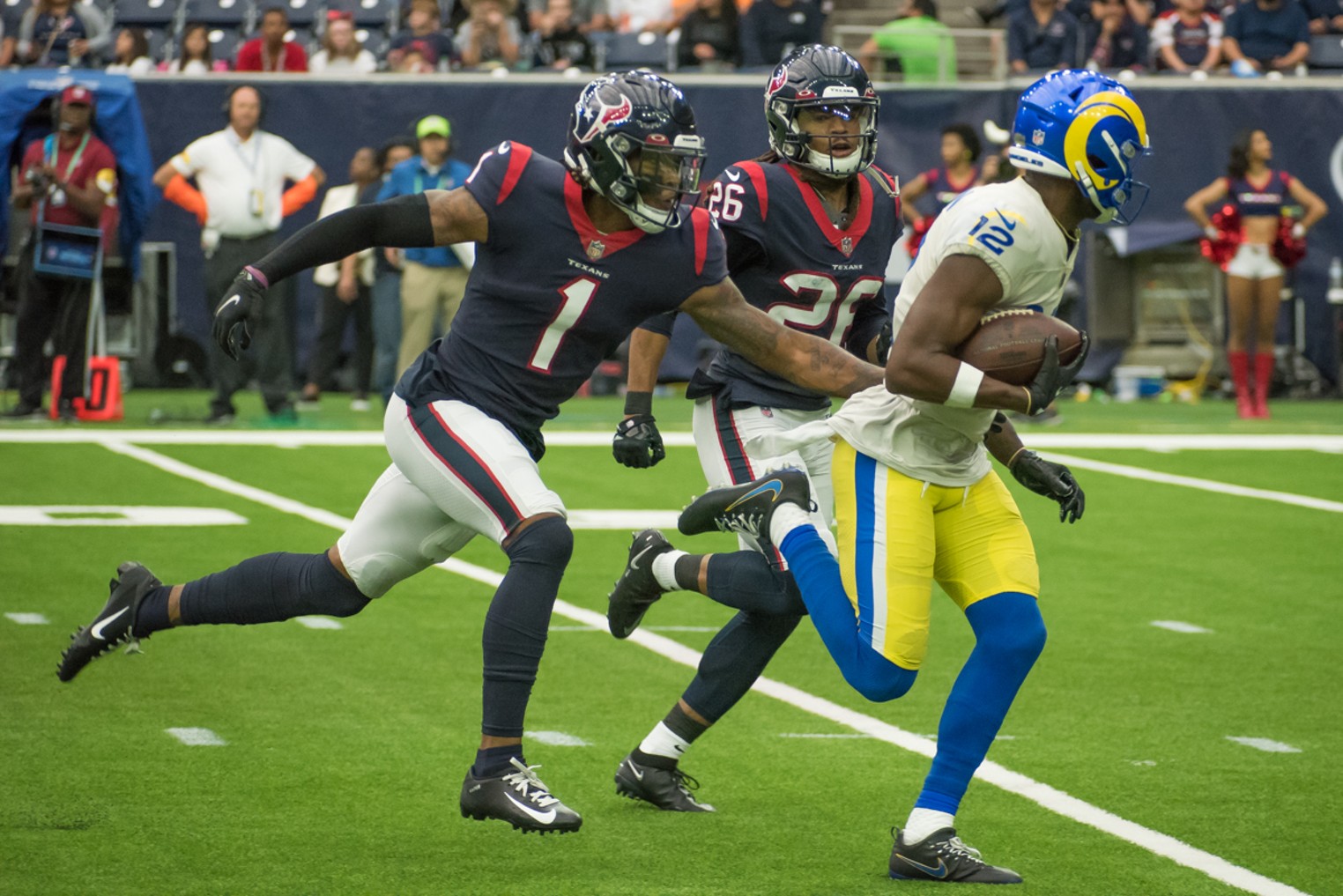 Kansas City Chiefs trade for Houston Texans' Lonnie Johnson