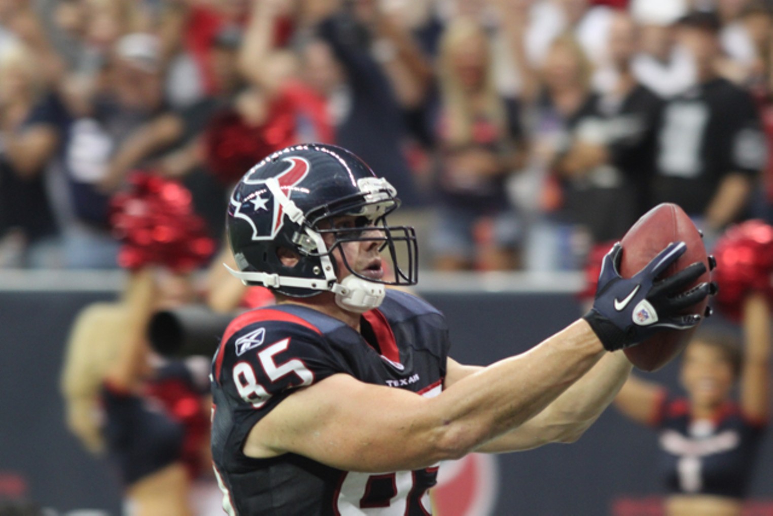 Oakland Raiders beat Houston Texans 25-20 day after Al Davis