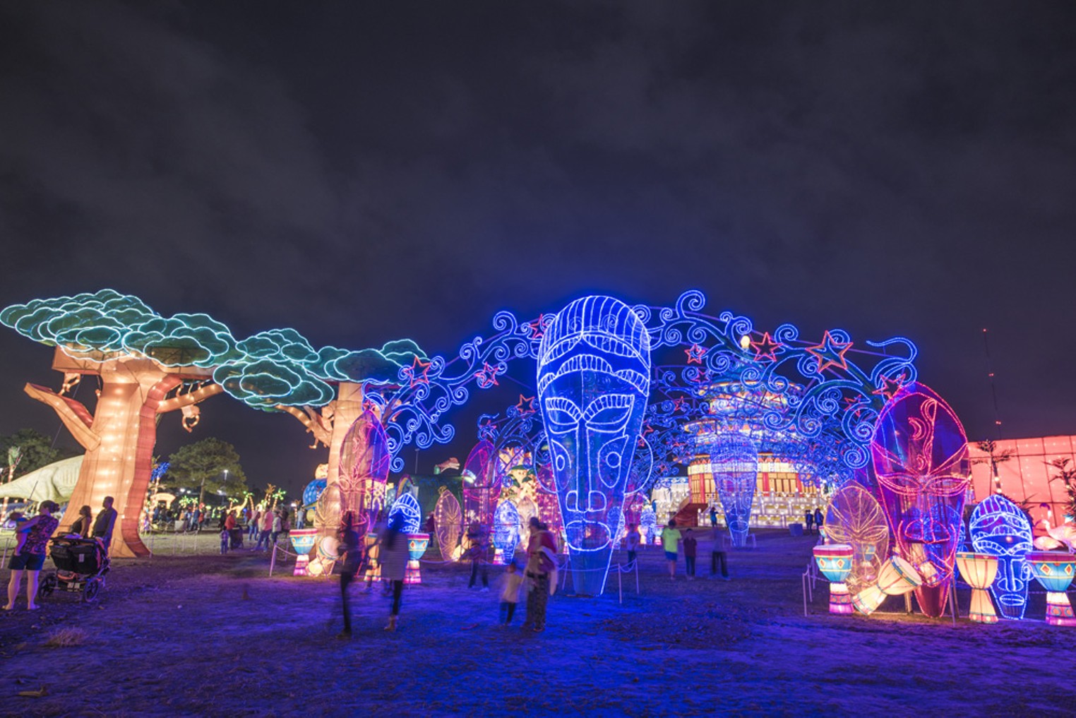 Magical Winter Lights Is A MustSee Holiday Treat Houston Houston