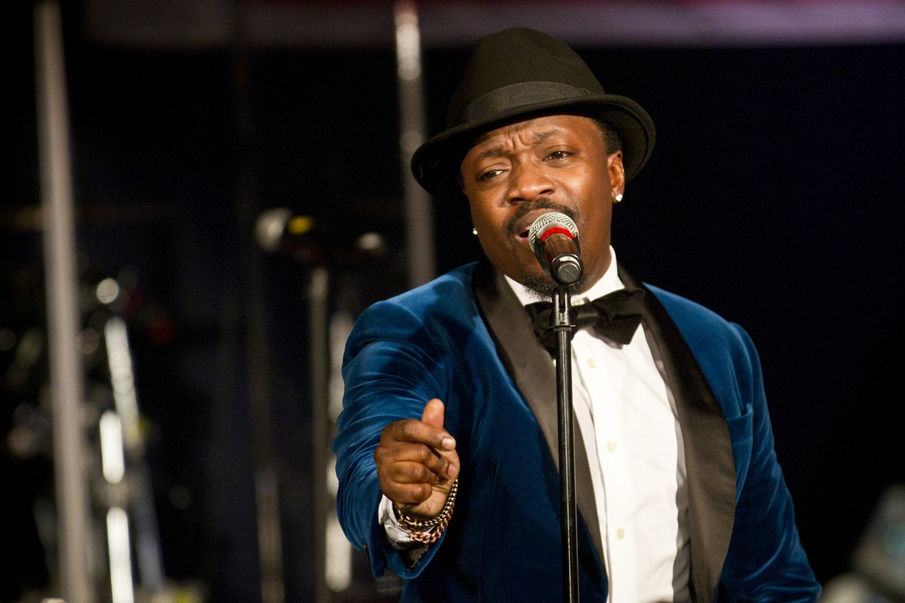 Anthony Hamilton performs with Tamar Braxton May 5 at the Arena Theatre.
