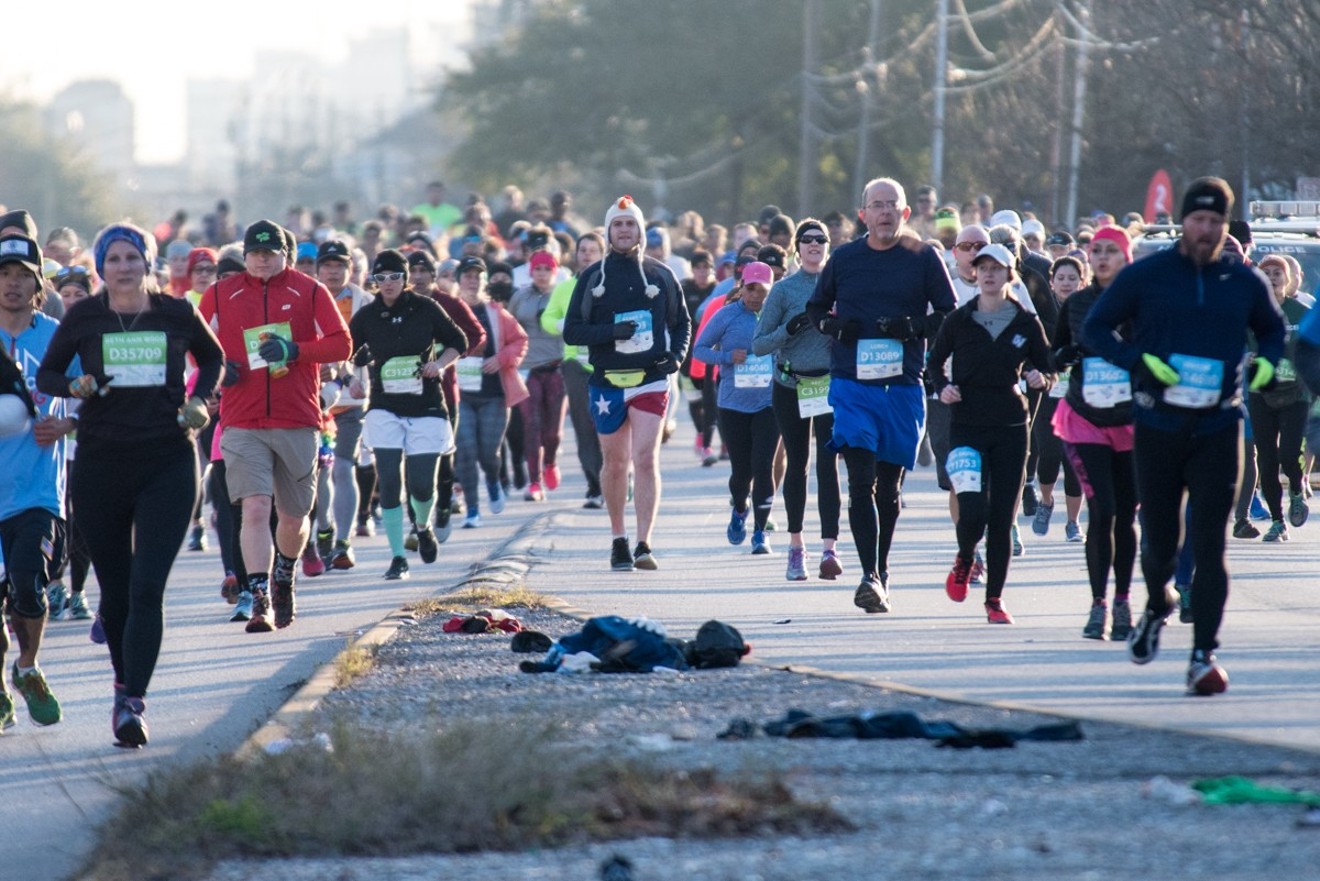 Not much marathoners can do to stay warm besides run, but if you are cheering them on, get ready for the cold.
