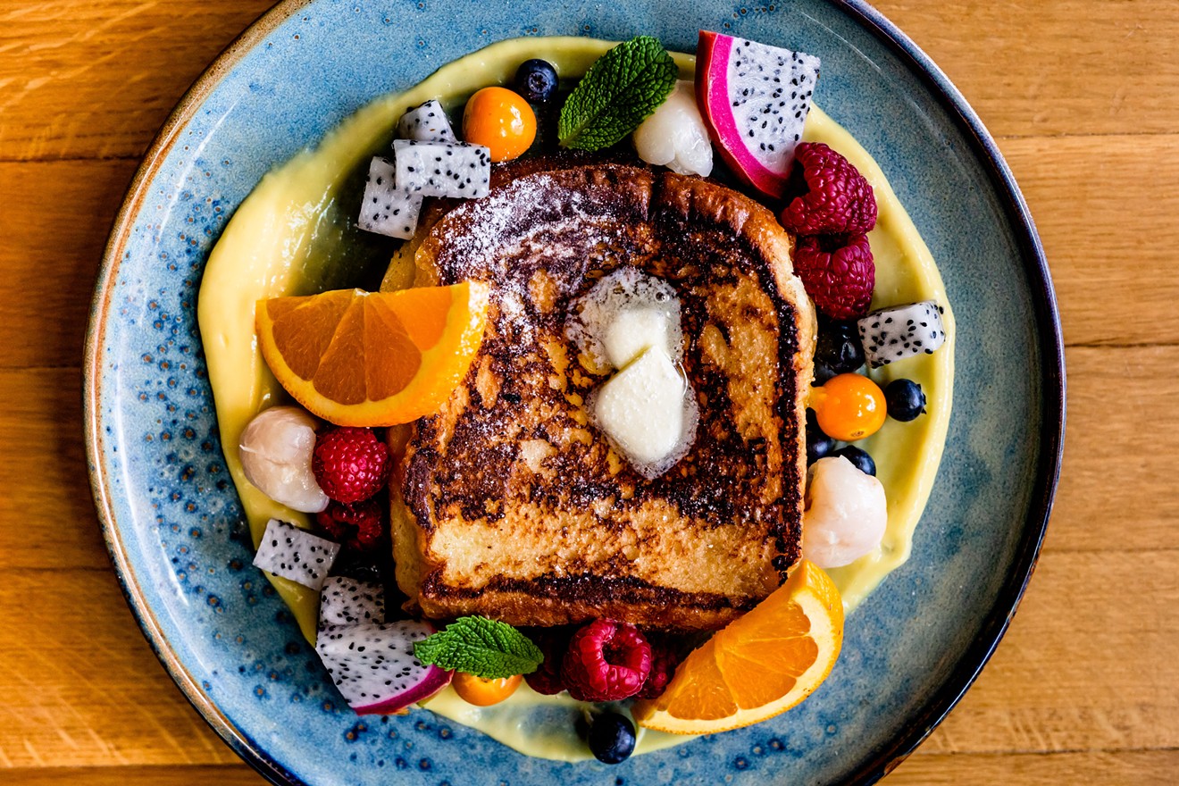 https://media2.houstonpress.com/hou/imager/where-to-dine-out-for-mothers-day-brunch-2021-in-houston/u/magnum/11558612/custard_lava_french_toast.jpg?cb=1650569432