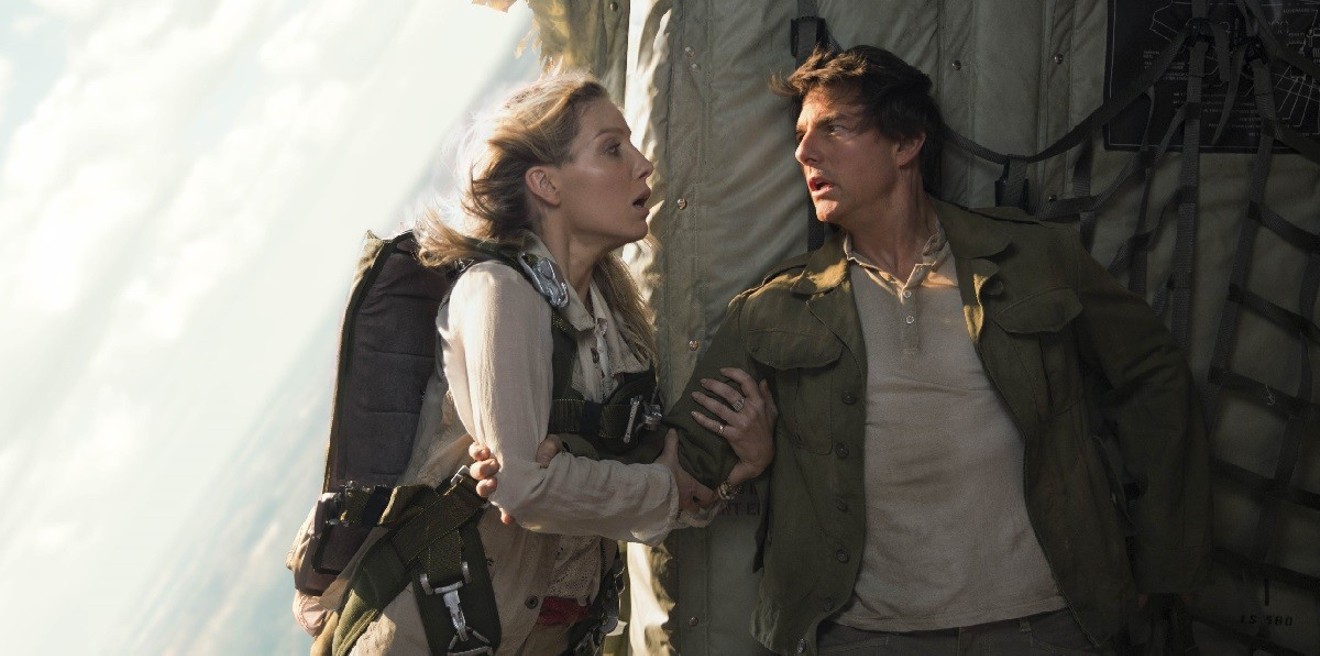 Annabelle Wallis and Tom Cruise, neither apparently a mummy.